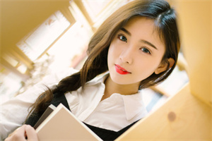 With the rapid development of science and technology, Augmented Reality (AR) and Virtual Reality (VR) technologies have gradually gained widespread application worldwide. In Shanghai, these cutting-ed